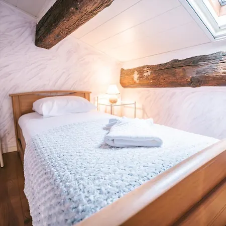 Au Pied Des Remparts- Maison De Caractere-3 Ch-ac Σπίτι διακοπών