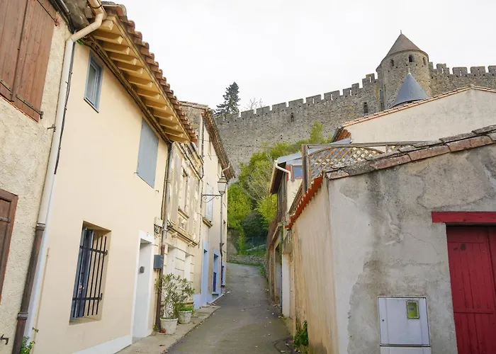 Au Pied Des Remparts- Maison De Caractere-3 Ch-ac Carcassonne